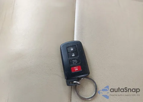 2016 Toyota Highlander Xle V6 z USA, uszkodzony, nr VIN 5TDJKRFH8GS228075